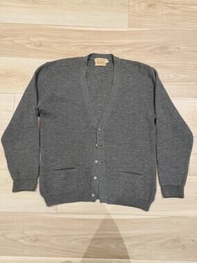 Vtg Kilspindie of Scotland x Albert S. Kelley Gray Wool Cardigan Size 42